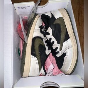 TRAVIS SCOTT X JORDAN 1 RETRO LOW OG SP TD 'OLIVE'